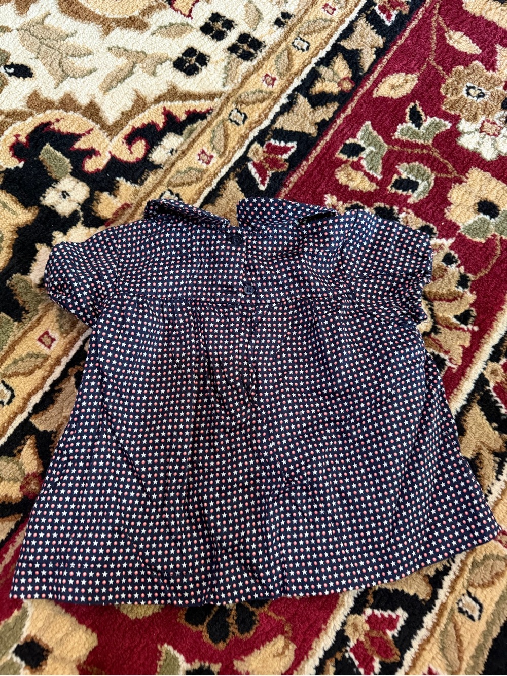 10/20 GAP Navy Short Sleeve Top with White & Pink Star Print
